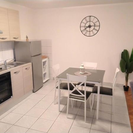 Apartman Mix Zagreb - Maksimir, Kbc Rebro, Free Parking Eksteriør bilde